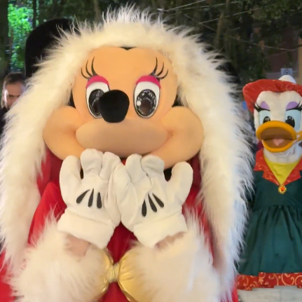 Parada de Natal da Rede Arcoverde encanta população de Valença